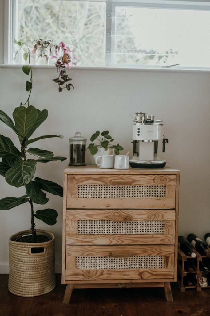 18 Cozy Dorm Room Ideas That Makes Tiny Space Feel Like Home pexels taryn elliott 9565783