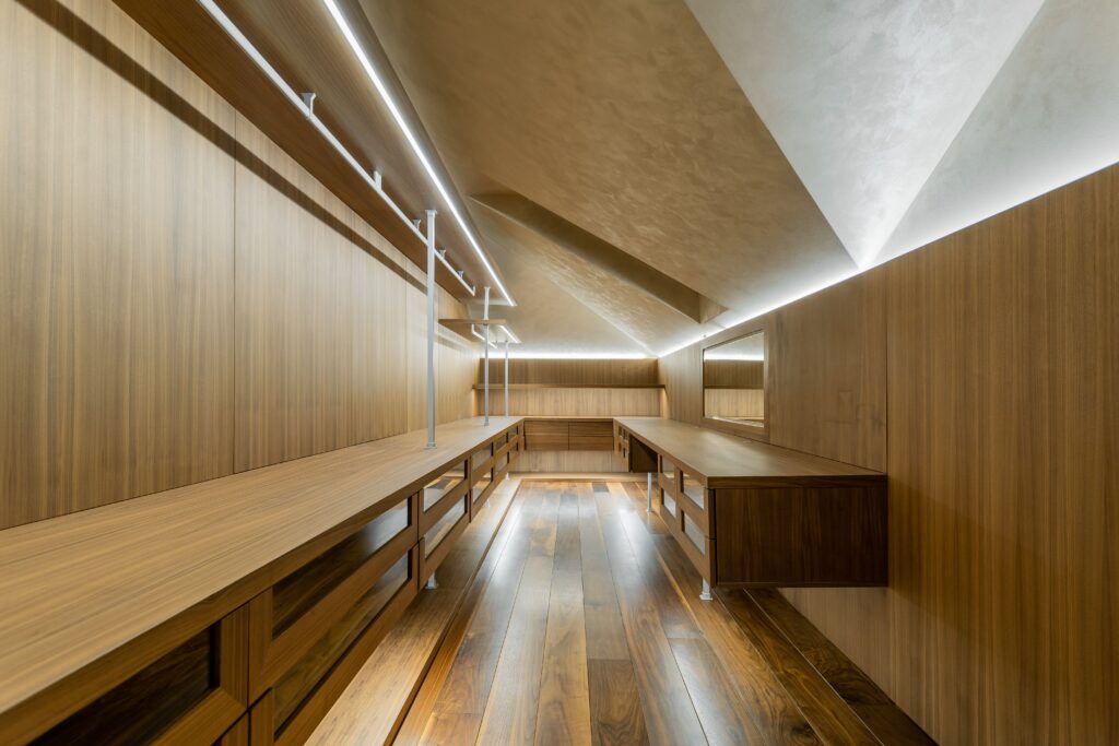 15 Built-In Wardrobe Ideas You'll Wish You Had Sooner pexels albeg 20705883