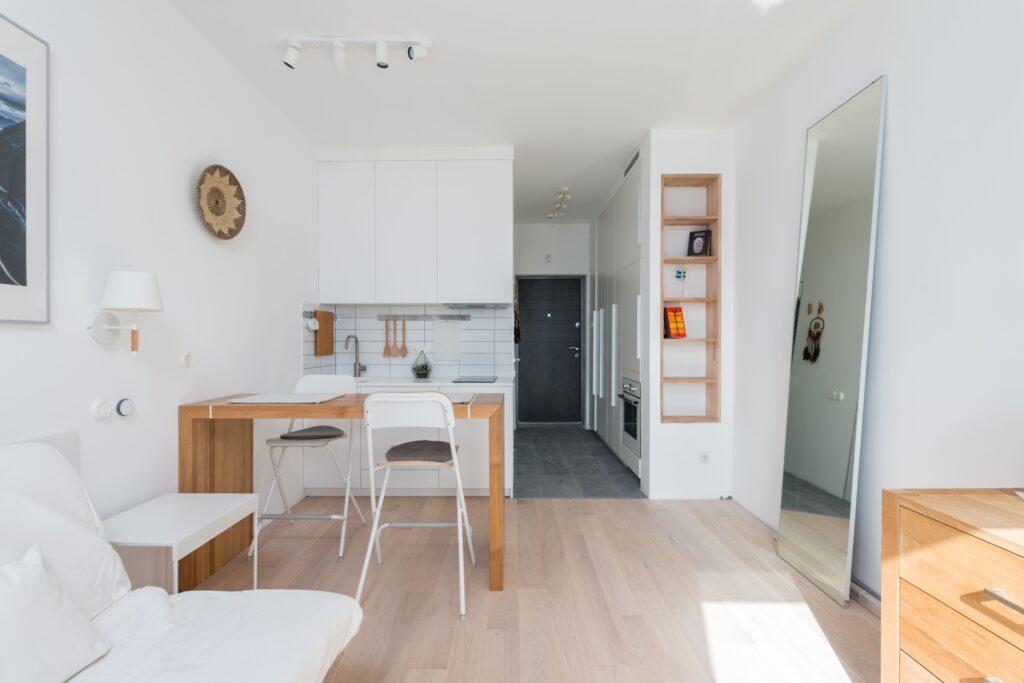 How to Arrange a Studio Apartment: 13 Smart Ideas pexels artbovich 6890395