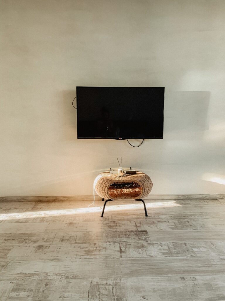 19 TV Wall Ideas That Blend Beautifully Into Your Living Room pexels daria klet 72936572 10078142
